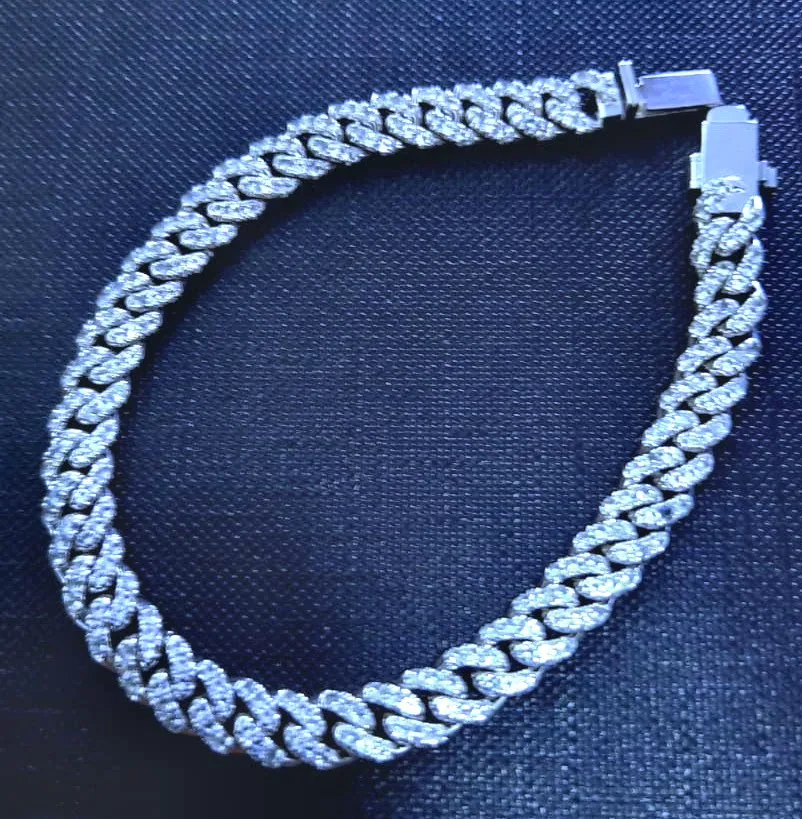 Gold Chain Bracelet with Diamonds Model BR13 · 1